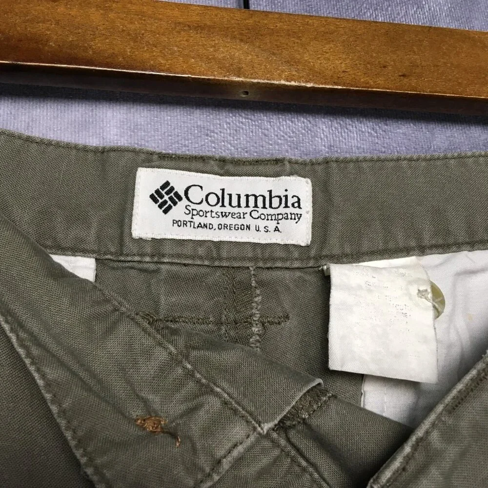 Columbia Mens Cargo Shorts size 34‎ Green Pleated Cotton Trail Summer